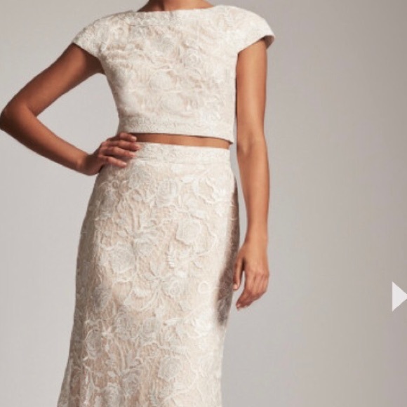 Tadashi Shoji Dresses & Skirts - Wedding Dress